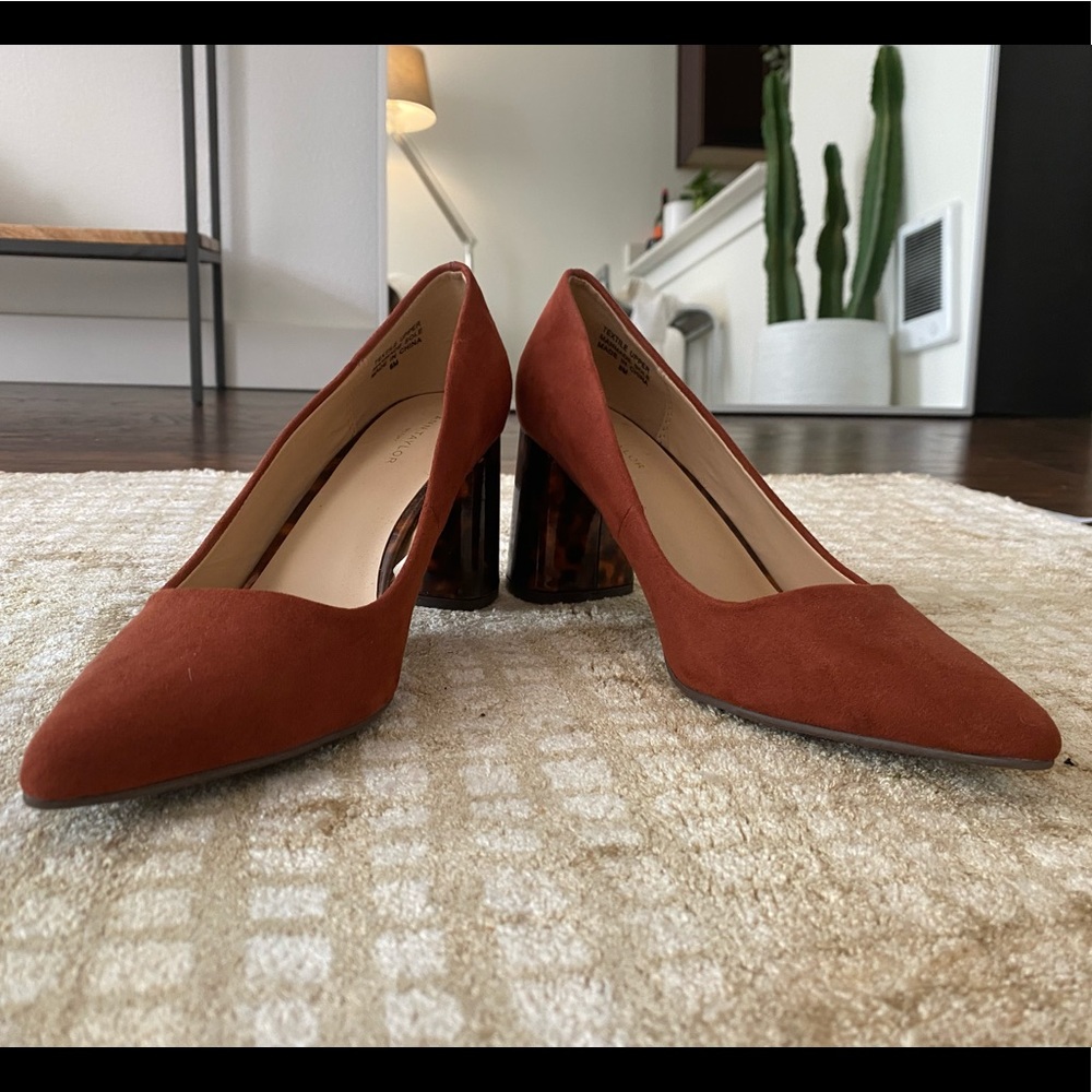 Ann Taylor Pumps